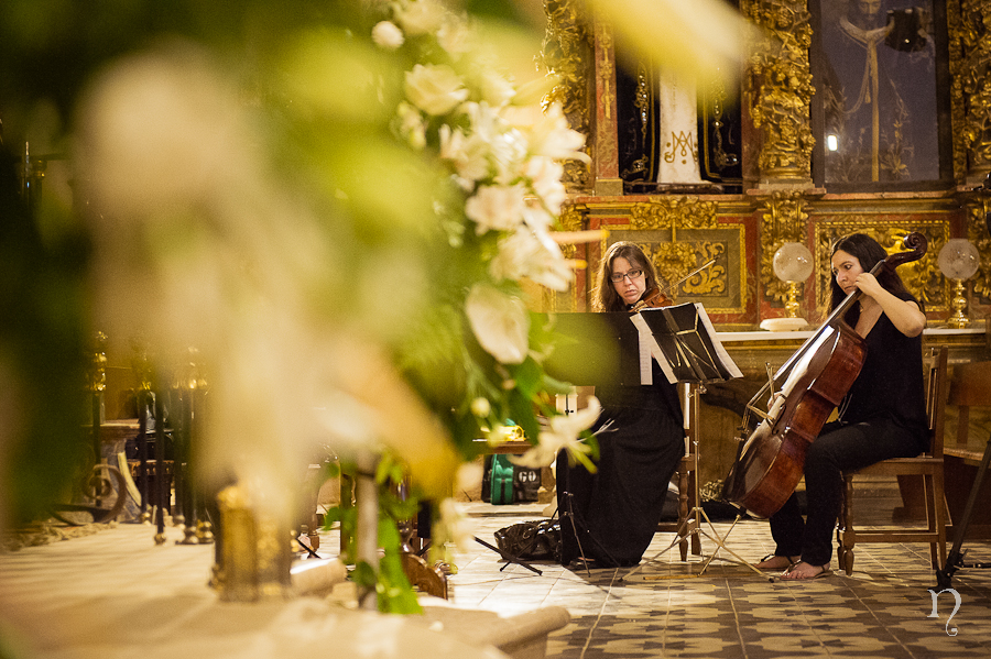 Noemie Artycam fotografia boda León músicos cuarteto cuerda violin iglesia novios ceremonia