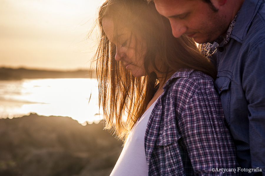 Sesión embarazada atardecer playa Liencres Santander belleza
