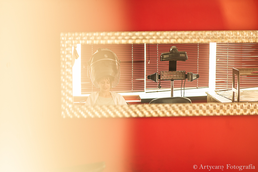 Artycam Fotografia peluquería novia espejo tubos secador